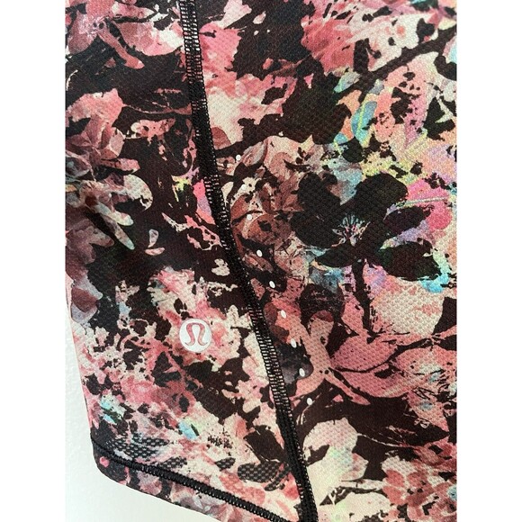 Lululemon Activewear Running Training Lycra Top in Stencil Red Multicolor, Large - Picture 4 of 11